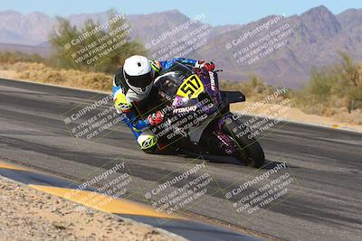 media/Jan-04-2025-Race Pace (Sat) [[691f78c490]]/13-Turn 3 Inside Vested (115pm)/